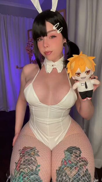 Full leaked Squishywaifu private onlyfans photo