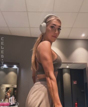 🔥 Starletnova  page leaked private photo uncensored full