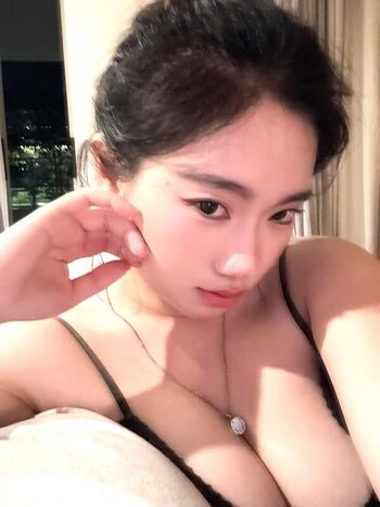 strawbeary_th