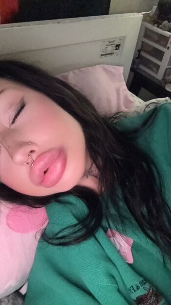Full leaked Sum r private onlyfans photo