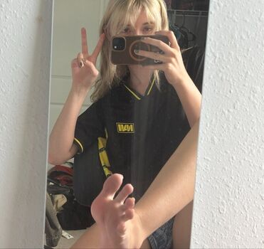 Full leaked Swordfan  page private onlyfans photo