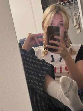 Full leaked Swordfan  page private onlyfans photo