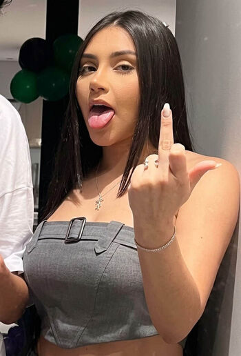 Taina Costa