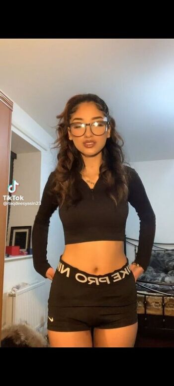 Full leaked Taqdeez yaazin private onlyfans photo