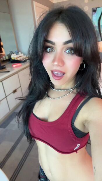 Tara Yummy