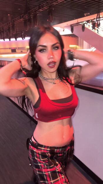 Tara Yummy