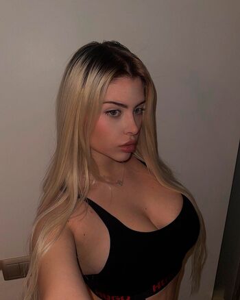Full leaked Tayariri private onlyfans photo