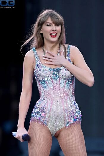Full leaked Taylor swift private onlyfans photo