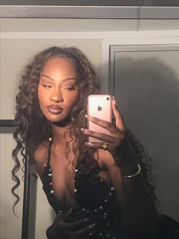 Full leaked Tems private onlyfans photo