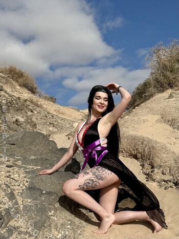 Full leaked Therlyen page private onlyfans photo