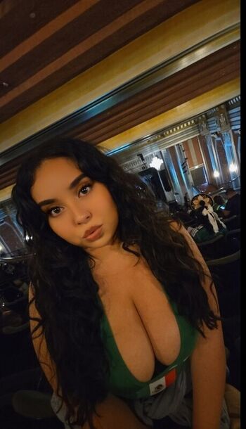Full leaked Thicerica private onlyfans photo