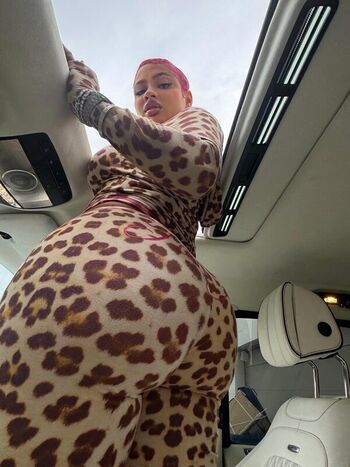 Tori Brixx