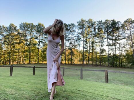 🔥 Tricia helfer page leaked private photo uncensored full