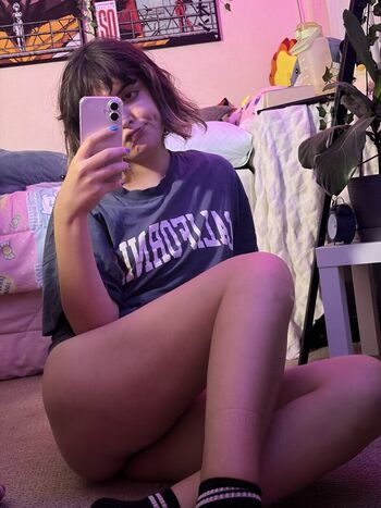 Full leaked Trinilup private onlyfans photo