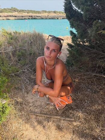 Full leaked Trixie hyde page private onlyfans photo