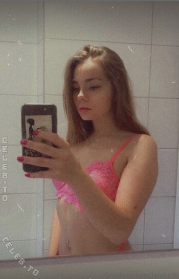 Full leaked Trixxybae private onlyfans photo