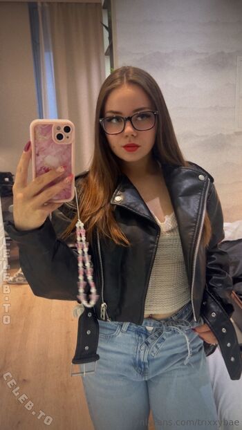 Full leaked Trixxybae private onlyfans photo
