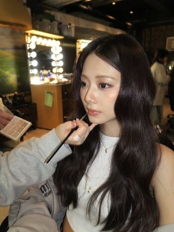 🔥 Tzuyu leaked private photo uncensored full