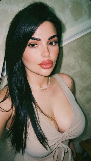 Full leaked Ukrainian girls page private onlyfans photo