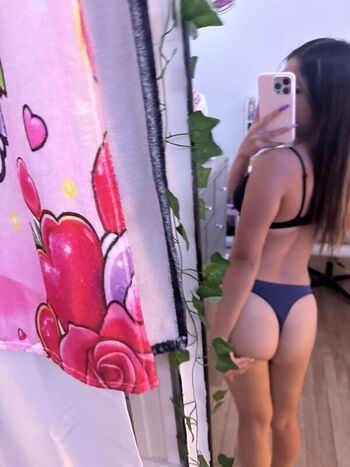 Full leaked Urfavvhoang private onlyfans photo