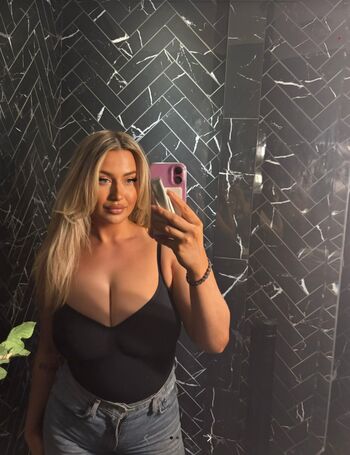 Full leaked V radzzz private onlyfans photo