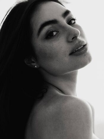 Valentina Buzzurro