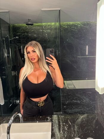 🔥 Valentina di rocco  page leaked private photo uncensored full