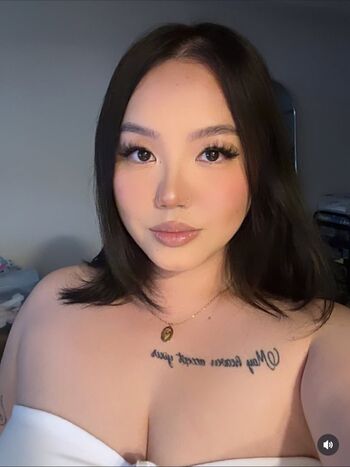 Full leaked Valentine thao private onlyfans photo