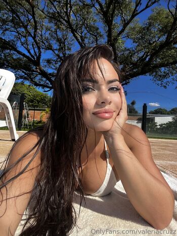 Full leaked Valeriacruzz private onlyfans photo