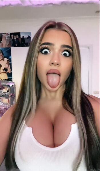 🔥 Valya karnaval leaked private photo uncensored full