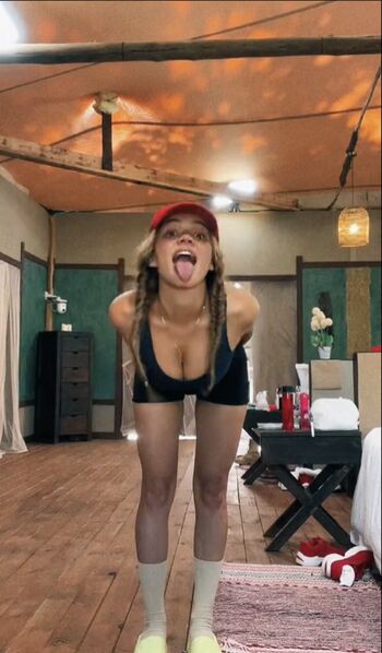 🔥 Valya karnaval leaked private photo uncensored full