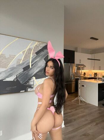 Vanessa Lynn