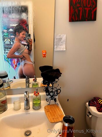 Full leaked Venus kittyxo private onlyfans photo