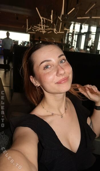 veylarenee
