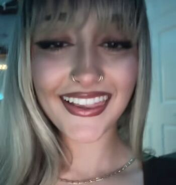 Full leaked Vicmarie private onlyfans photo