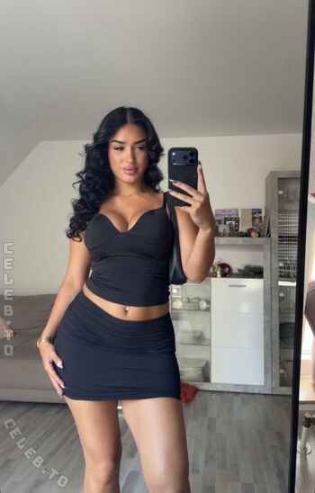Full leaked Vinoschh private onlyfans photo