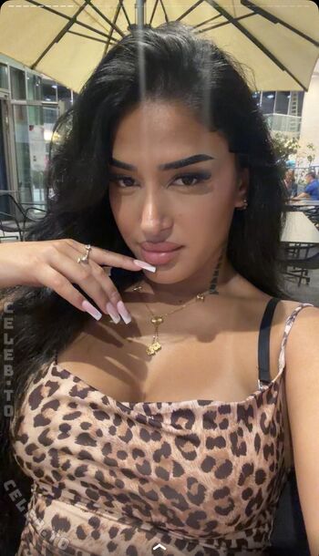 Full leaked Vinoschh private onlyfans photo