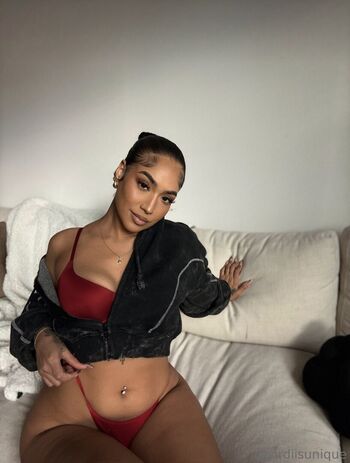 Full leaked Virdiisunique private onlyfans photo