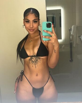 Full leaked Virdiisunique private onlyfans photo