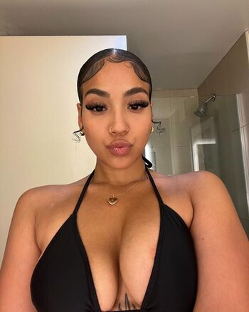 Full leaked Virdiisunique private onlyfans photo