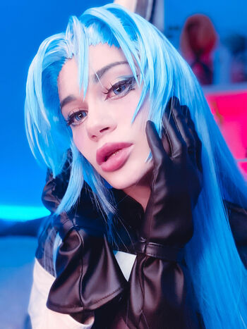 virtual_lady