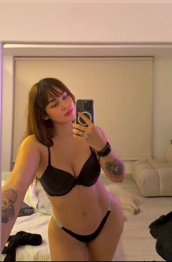 Full leaked Vitacelestine private onlyfans photo