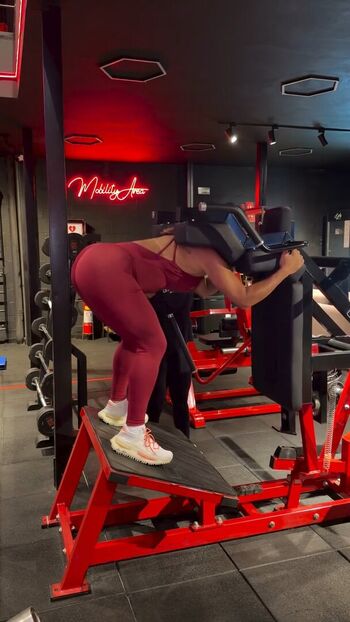 Viviane Araujo