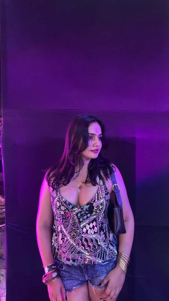 Full leaked Vrinda vinod private onlyfans photo