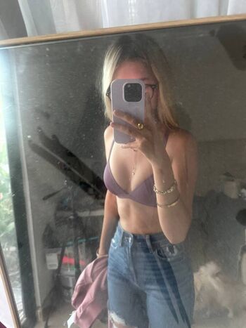 Full leaked Wendyta vc private onlyfans photo