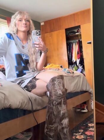 Full leaked Wheezyblonde private onlyfans photo