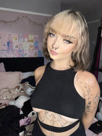 Full leaked Alica schmidt/ private onlyfans photo