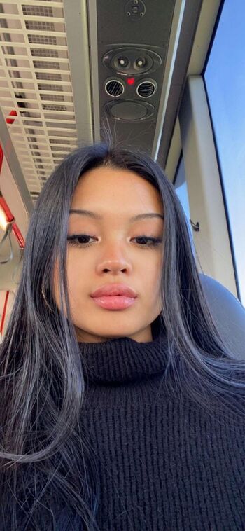 Full leaked Woah vicky / private onlyfans photo