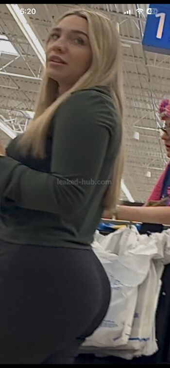 Full leaked Fendibitxh/ private onlyfans photo