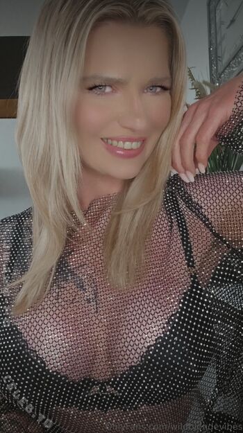 Full leaked Wildblondevibes private onlyfans photo